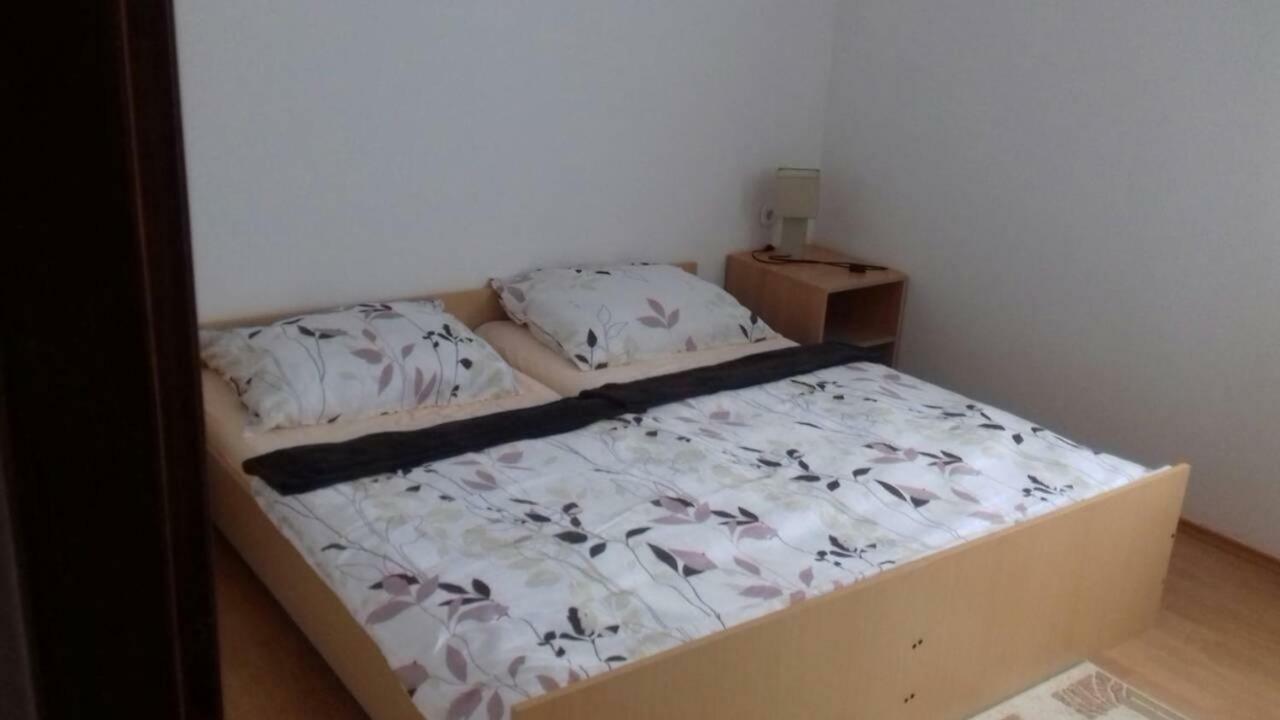 ורסי Apartmani Misak מראה חיצוני תמונה