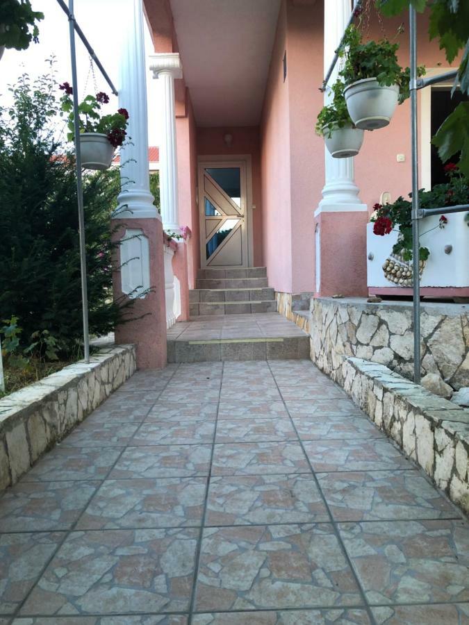 ורסי Apartmani Misak מראה חיצוני תמונה